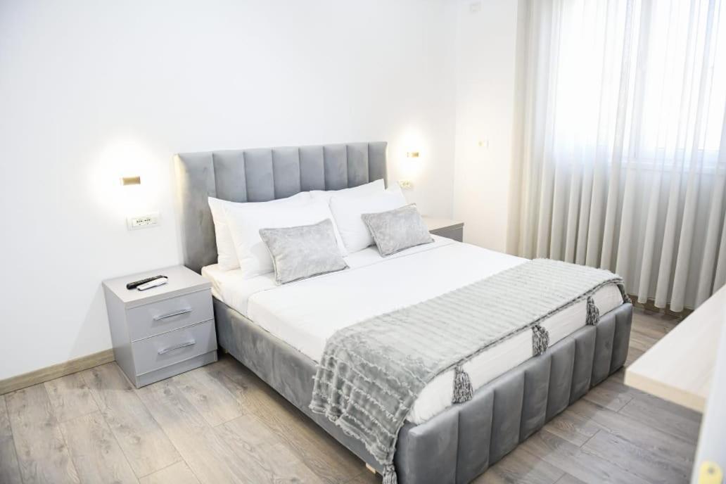 Villa Kaceli Μπεράτ Δωμάτιο φωτογραφία